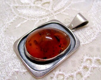 Modernist vintage pendant amber silver 835 Baltic amber amber 1.7 cm x 2.2 cm amber pendant square