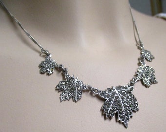 No 69 Beautiful silver necklace Art Deco leaves leaf shape with marcasites 39.5 - 42 cm