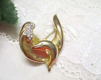 Rarity Designer Brooch Wave with Dolphin Pin Swarovski Cabouchon Gilded
