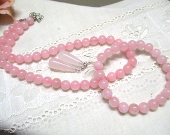 N° 45 Magnifique parure de bijoux en quartz rose : collier, bracelet, perles et boucles d’oreilles assorties