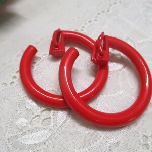 Jewelry set vintage red white 80s plastic necklace set ear clips bracelet 80s image 5
