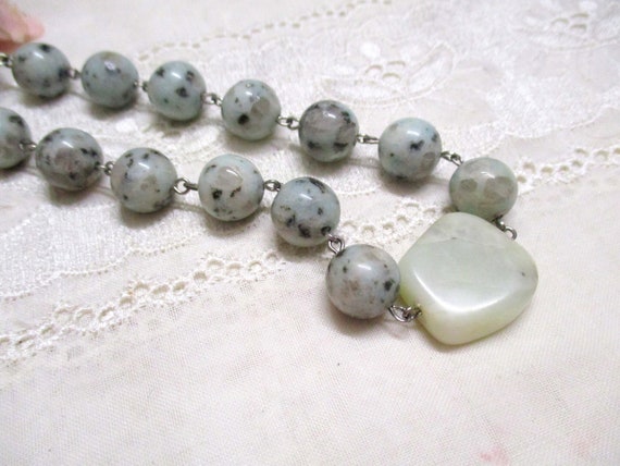 No 62 Vintage pearl necklace Dalmatian jasper gre… - image 3