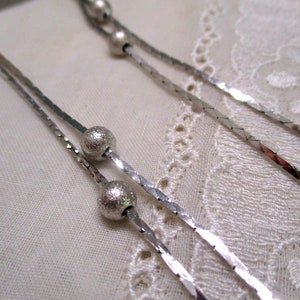 No 11 Flapper Long vintage silver necklace with pearls / rhodium-plated silver beads 86 cm 70s image 5