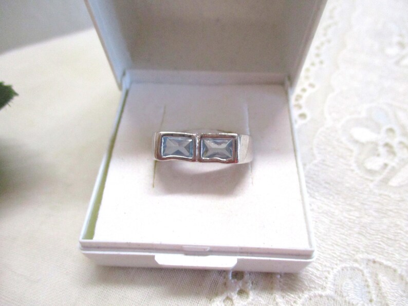 Modern designed silver ring with light blue zirconia size 55 17.5 mm blue stone ladies ring silver image 3