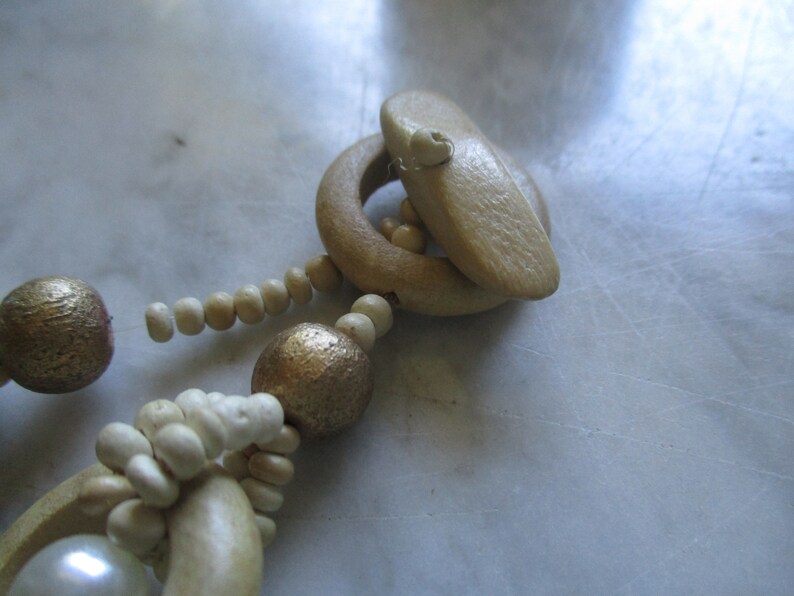 Vintage Necklace Wood and beads