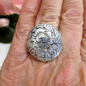 Large solid silver ring with floral pattern 11.5 g size 54, 17.25 mm ring silver ladies ring floral pattern hippie ring