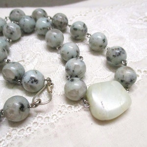 No 62 Vintage pearl necklace Dalmatian jasper grey jasper marbled black necklace 44 cm