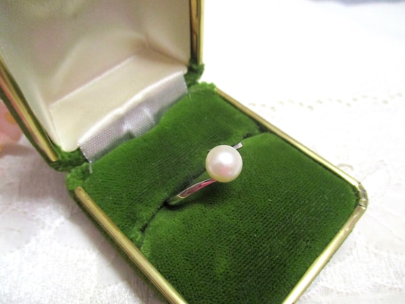 Eleganter Vintage Silberring mit faux Perle weiß … - image 2