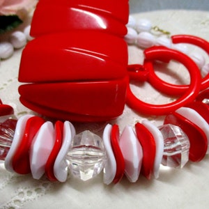 Jewelry set vintage red white 80s plastic necklace set ear clips bracelet 80s image 2