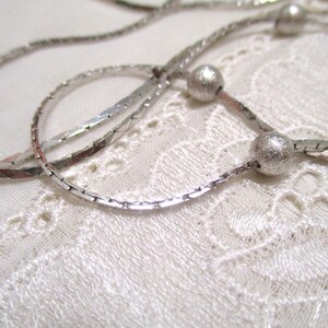 No 11 Flapper Long vintage silver necklace with pearls / rhodium-plated silver beads 86 cm 70s image 3