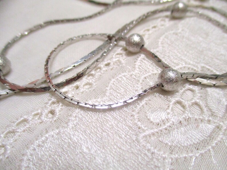 No 11 Flapper Long vintage silver necklace with pearls / rhodium-plated silver beads 86 cm 70s image 3