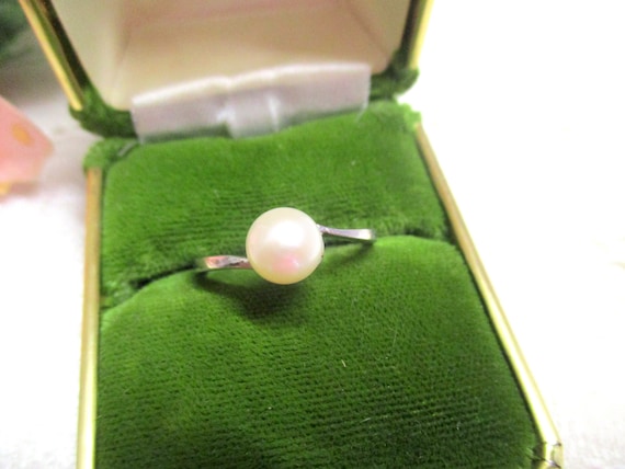 Eleganter Vintage Silberring mit faux Perle weiß … - image 1