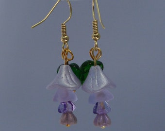 Nature inspired wisteria earring, purple flower and green leaf earrings, Bright brass ear wires,
