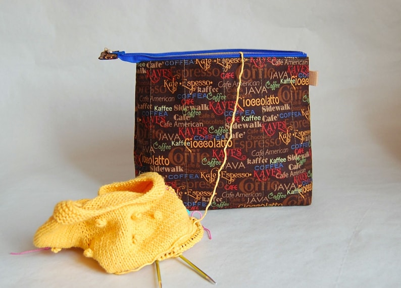 Medium zippered project bag for knitting or crochet Zip pouch Etsy