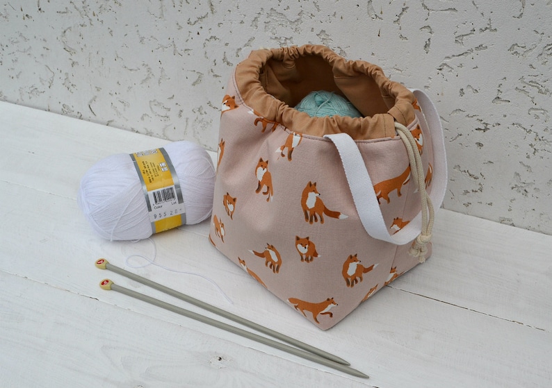 Fox Divided drawstring project bag for knitting with zipper pocket Compartment ball sack Yarn bowl Gift for Mom Travel crochet tote