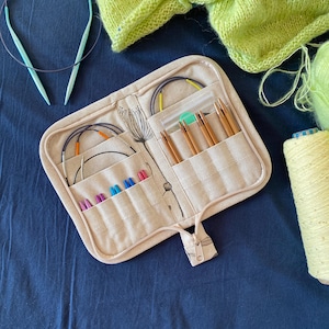Dried flowers Zippered needle case Interchangeable knitting needle organizer Knitters storage for short interchangeable needles