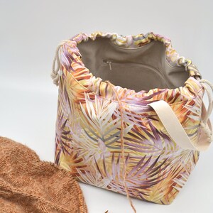 Large drawstring project bag for knitting or crochet Yarn organizer Knitters gift Sweater bag Knitting storage Strick Projekt Tasche image 6