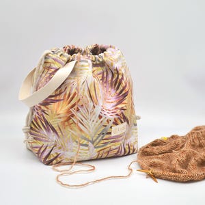 Large drawstring project bag for knitting or crochet Yarn organizer Knitters gift Sweater bag Knitting storage Strick Projekt Tasche image 2
