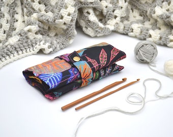 Leaves Crochet hook roll up 14 Pockets for crochet hooks 6" Organizer with zipper notion pouch Hook case Crocheters gift