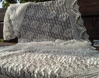 MADE TO ORDER. Hand knitted Haapsalu shawl "Chequered", traditional Estonian lace, 100% wool.