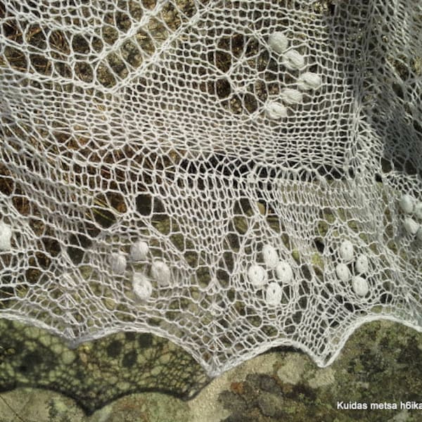 Knitting pattern for Haapsalu shawl "The Lizard's Path" .  Delicate Estonian lace.