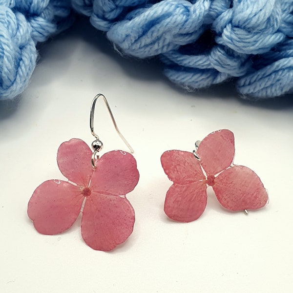 Boucles d'oreilles fleur Hortensia pink earrings bijoux originaux, cadeau pour elle, cadeau femme, bijoux fait main, special earrings