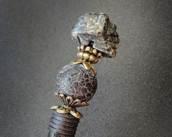 Skull wooden hairpin, gothic hairpiece