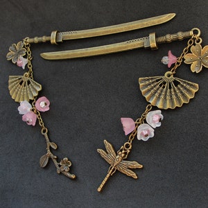 Single or set Japanese hair sticks, pink and white flowers, short katana bun holders for Japan lovers