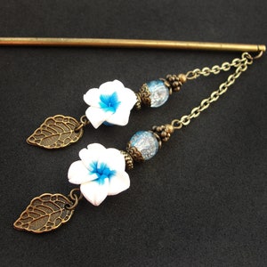 Metal hair stick - polymer clay flowers white blue - hairpin asian pick japanese kanzashi geisha hair piece orient jewellery hair slide