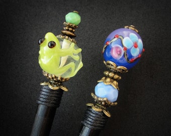 Set of 2 wooden hair sticks, frog and flowers, green blue lampwork, custom length