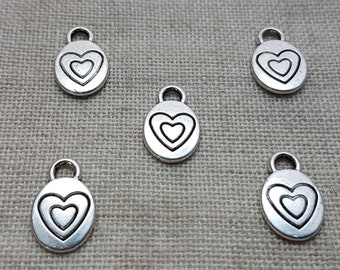 Heart Charms x 5. Love Charms. Valentines Charms. Antique Tibetan Silver Tone. UK Seller