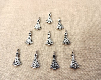 Charmes d’arbres de Noël x 10.  En argent tibétain. Vendeur Royaume-Uni