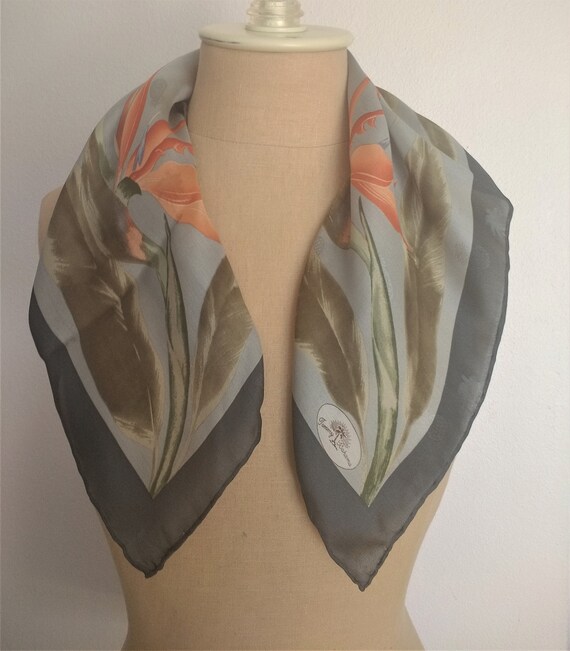 tommy bahama scarf