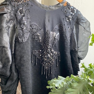 Vintage Y2K black bodysuit with embroidery Juliette sleeve embroidered bodysuit medium large
