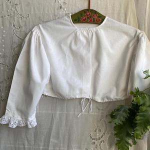 Vintage white dirndl blouse puff sleeve crop top Bavarian Oktoberfest blouse small medium