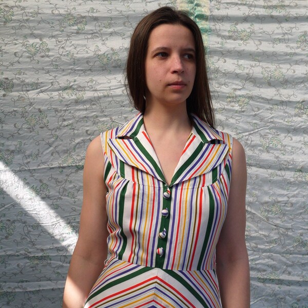80s does 50s • Your Sixth Sense • 50s stripes dress • white colorful stripes • sleeveless • 50s cotton dress • day dress • small / 012