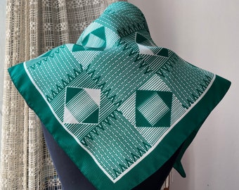 Vintage 70s neck scarf green geometric print neck scarf