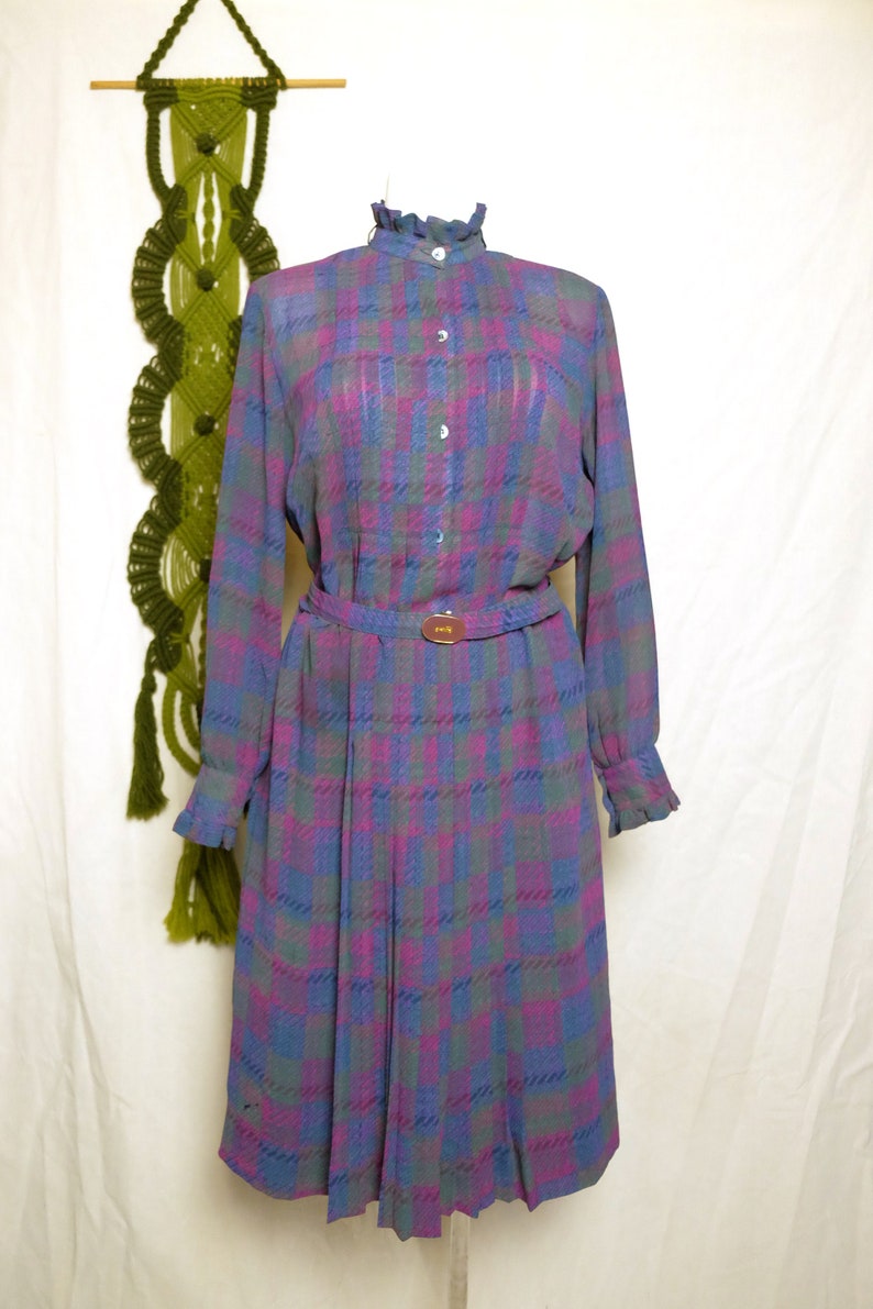 70s dress 70s Vintage Vibrant Chess Print Dress Long sleeve Casual Prairie Retro Belted dress Car buckle large Size L Bust 42