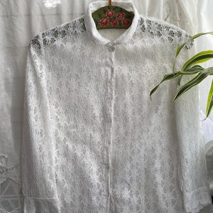 Vintage 50s 60s white lace blouse Peter Pan collar bracelet sleeve blouse small