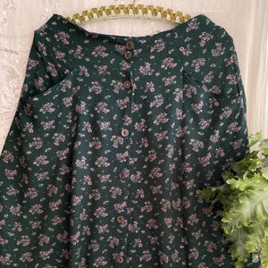 Sinclair by Kappahl 90s Vintage green floral midi skirt with pockets Laura Ashley style medium