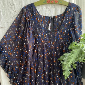 Rare David Silverman 70s Vintage Boho dress angel sleeve dark brown dress with musical notes print muu muu maxi dress small