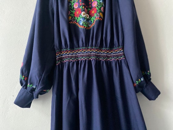 Rare 70s Vintage Hungarian dress navy blue fall m… - image 6