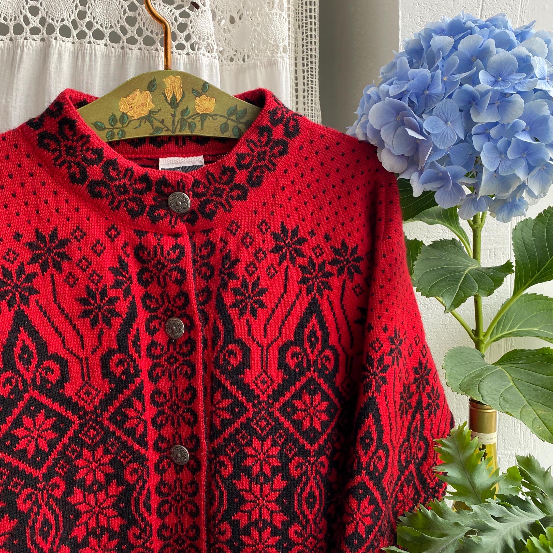 Dale of Norway 80s 90s Vintage Red and Black Wool Knitted Cardigan