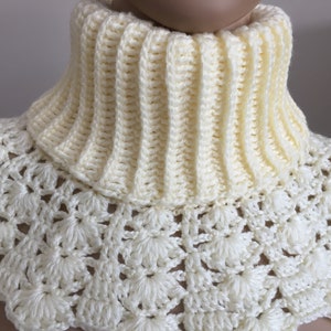 Crocheted Neck Warmer Turtleneck Cowl