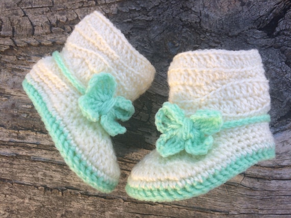 Pink Crochet baby booties size 0-3 months Old Fashioned Warm Solf Baby Booties