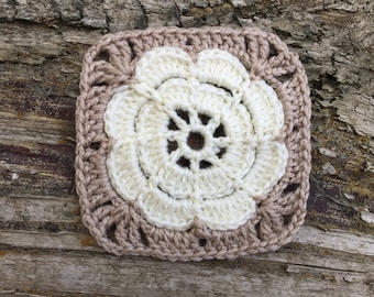 PDF Instant Download Crochet Square Pattern "White Rose"