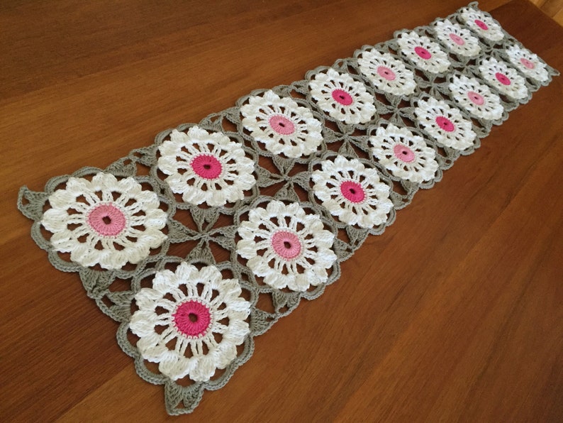 Crochet Table Runner PATTERN PDF Fields of Daisies image 1