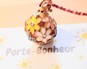 Boule d'harmonie..porte-bonheur..pendentif à parfum..talisman..collier original..avec ouverture et boule à parfumer..collier symbolique..