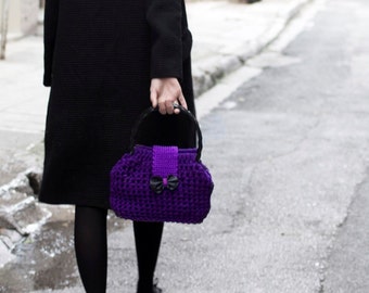 Bolso de ganchillo Audrey. Bolso de crochet hecho a mano. Bolso de ganchillo morado. Bolsos de mano de estilo vintage. Bolso de noche. Tote inferior de cuero.