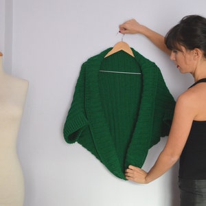 Crochet Cardigan Sweater. Plus Size Shrug Sweater. Green Crochet Bolero Shrug. Crochet Shrug Sweater. Oversize Bolero image 4